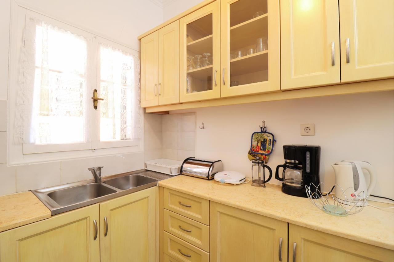 A Nice Apartment- Corfu Town, Kanoni Eksteriør bilde